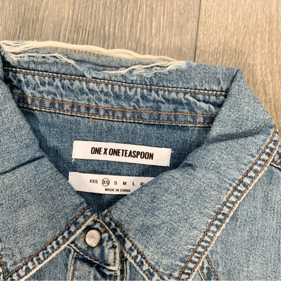 One Teaspoon Zeppelin Savannah Chambray Denim Shirt Button Down Distressed - Picture 11 of 16